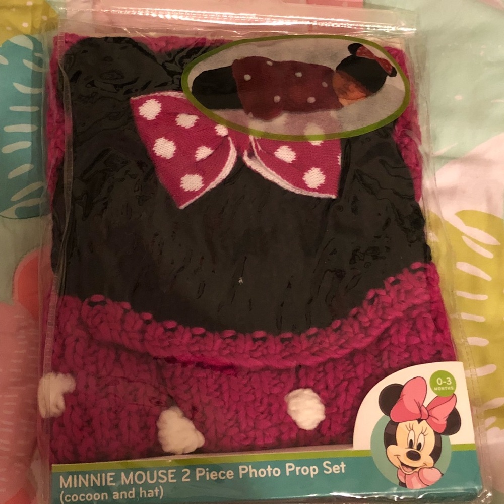 Minnie Mouse photo prop set
